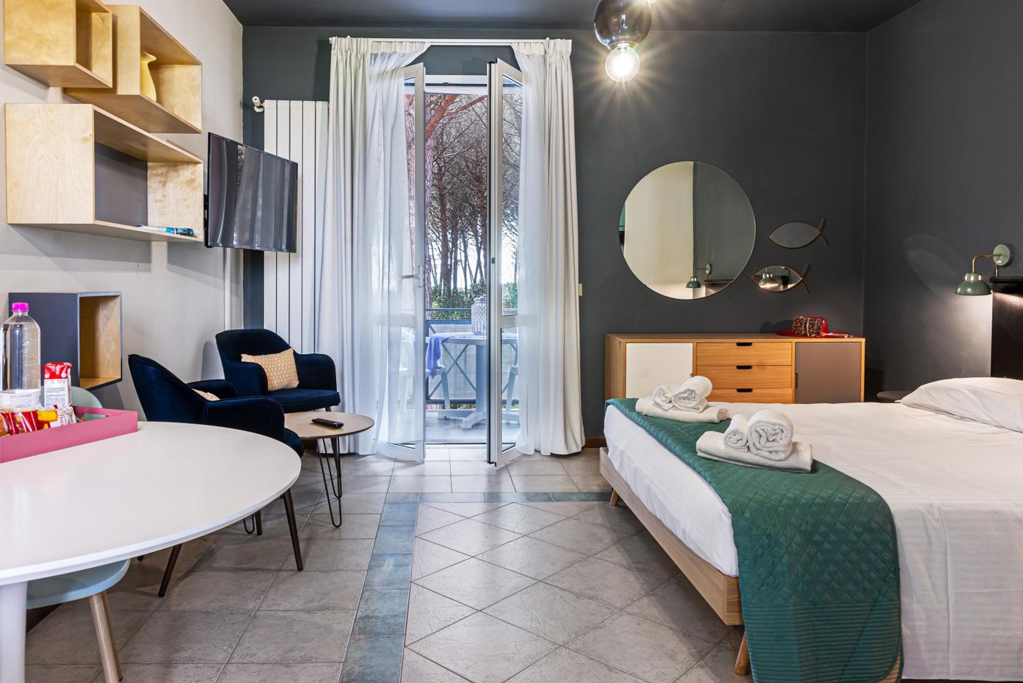 Oleandri Suite Hotel Vada Eksteriør bilde