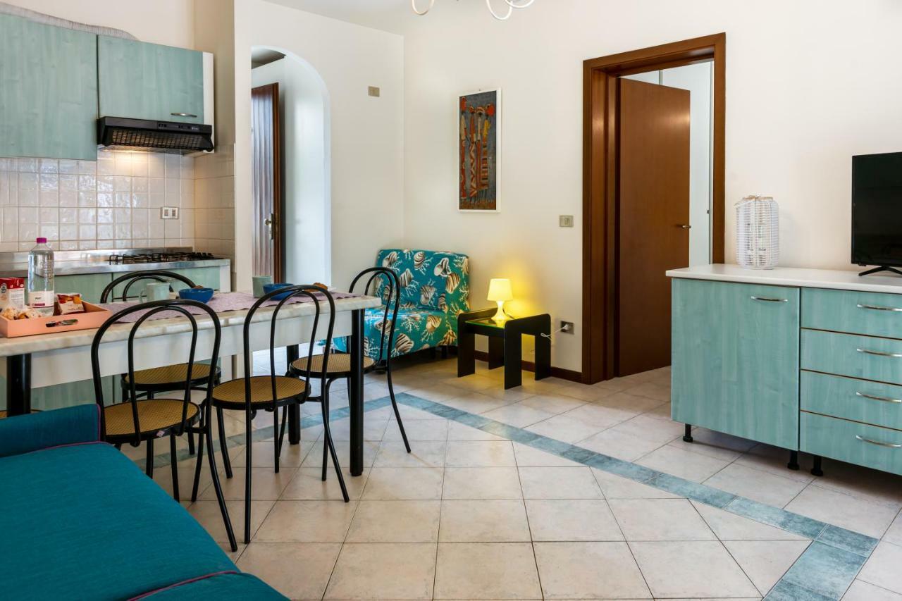 Oleandri Suite Hotel Vada Eksteriør bilde