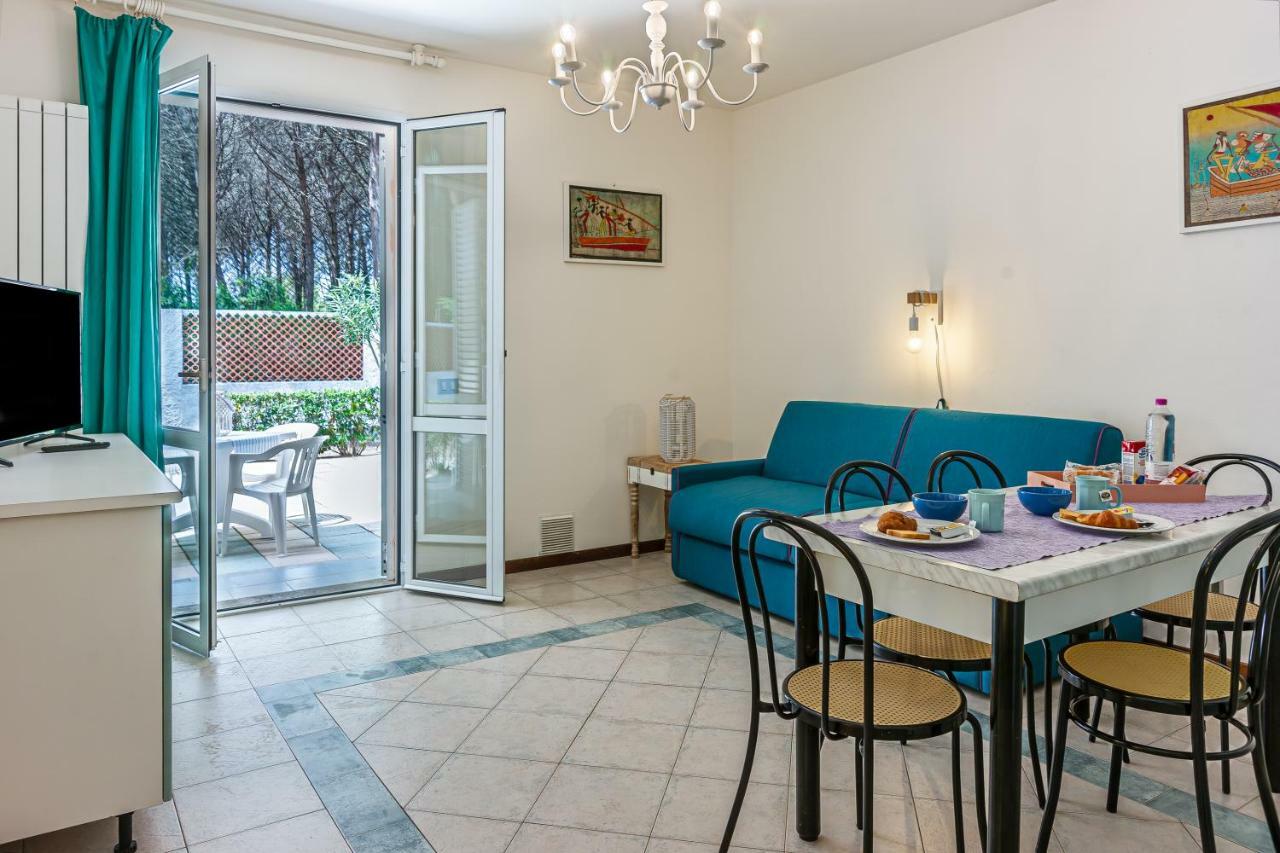 Oleandri Suite Hotel Vada Eksteriør bilde